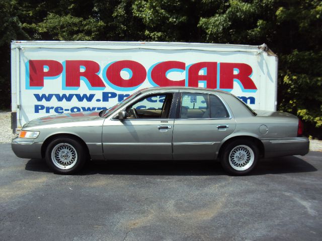 Mercury Grand Marquis 2000 photo 4