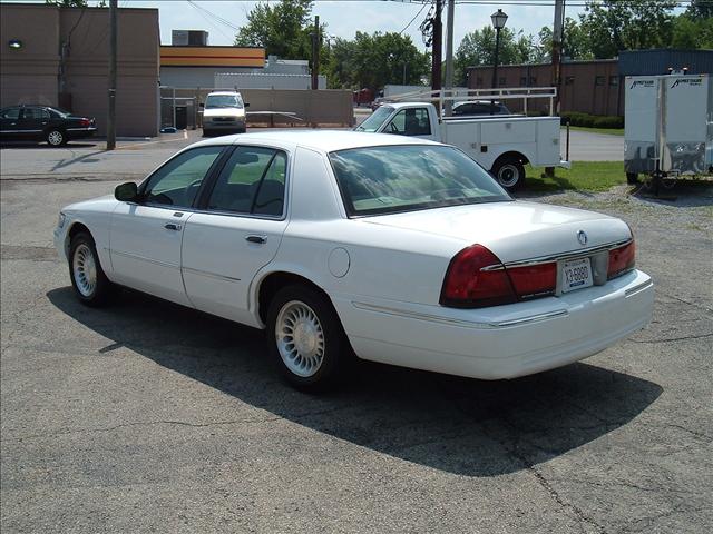 Mercury Grand Marquis 2000 photo 1