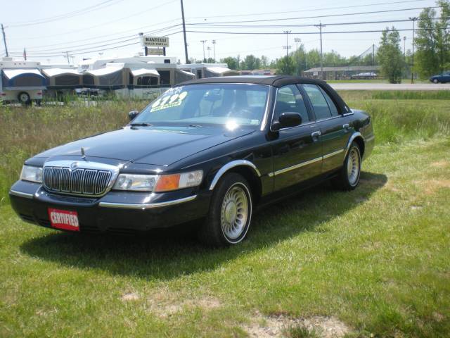 Mercury Grand Marquis 2000 photo 1