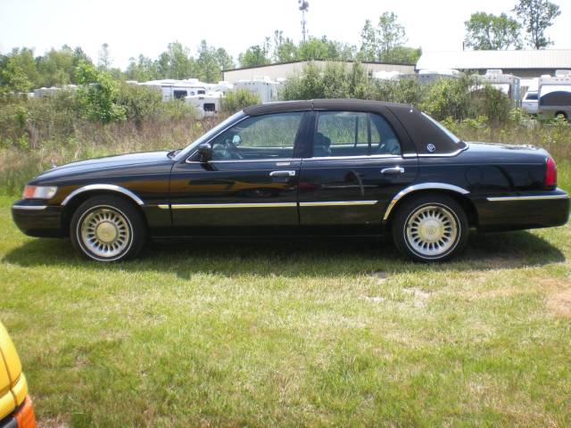 Mercury Grand Marquis 2000 photo 4