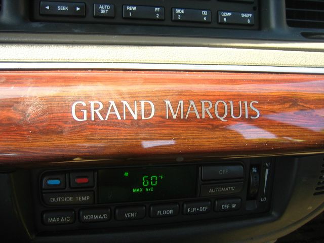 Mercury Grand Marquis 2000 photo 11