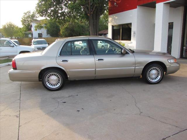 Mercury Grand Marquis 2000 photo 1