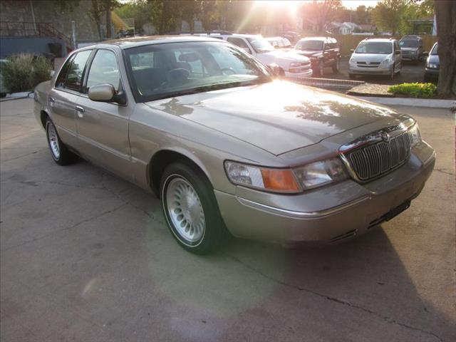 Mercury Grand Marquis 2000 photo 2