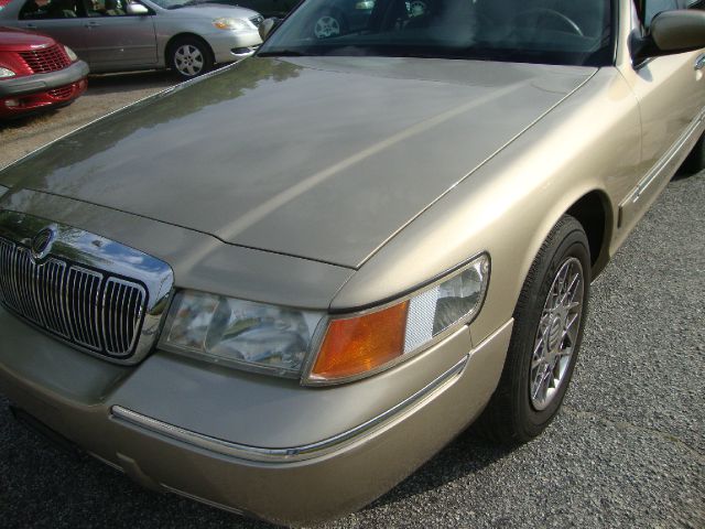 Mercury Grand Marquis 2000 photo 2