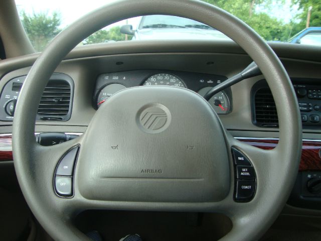 Mercury Grand Marquis 2000 photo 4