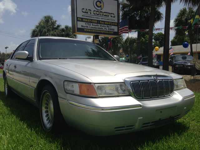 Mercury Grand Marquis 2000 photo 2