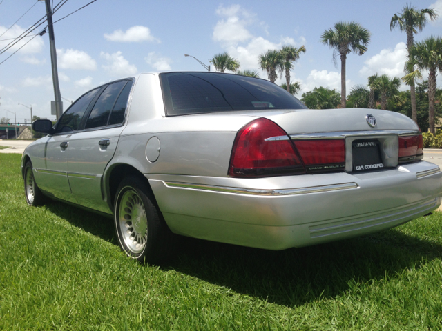 Mercury Grand Marquis 2000 photo 3