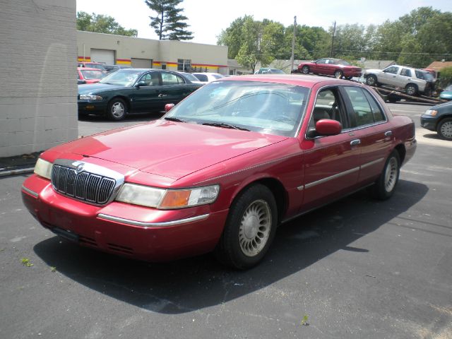 Mercury Grand Marquis 2000 photo 2