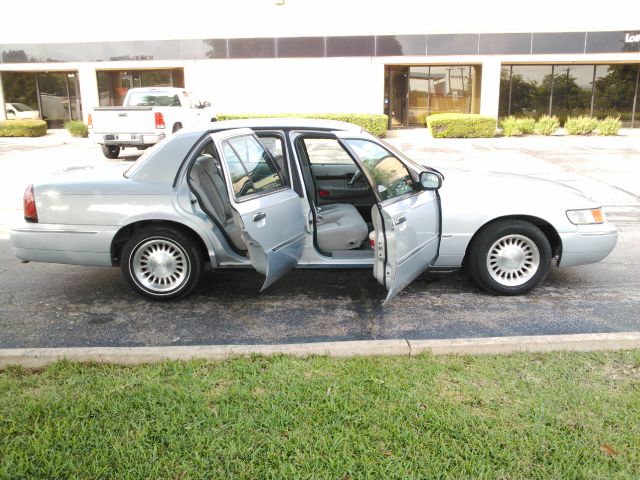 Mercury Grand Marquis 2000 photo 16