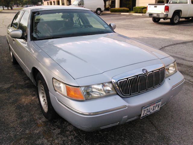 Mercury Grand Marquis 2000 photo 3