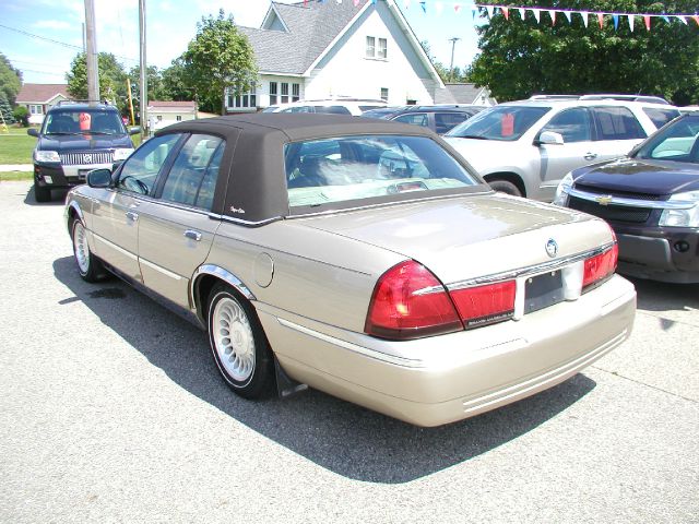 Mercury Grand Marquis 2000 photo 2