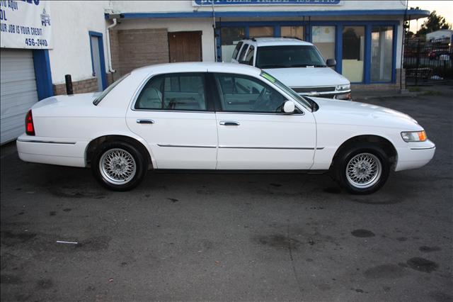 Mercury Grand Marquis 2000 photo 4