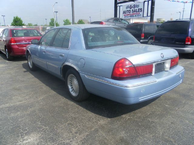 Mercury Grand Marquis 2000 photo 1