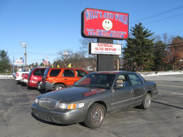 Mercury Grand Marquis XLS Sedan