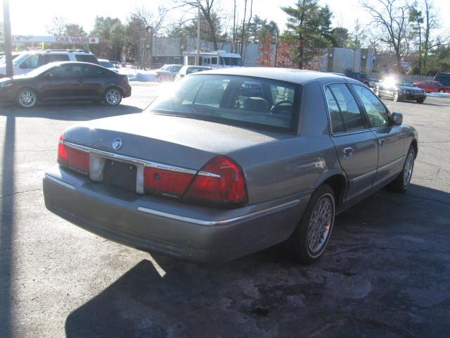 Mercury Grand Marquis 2000 photo 3