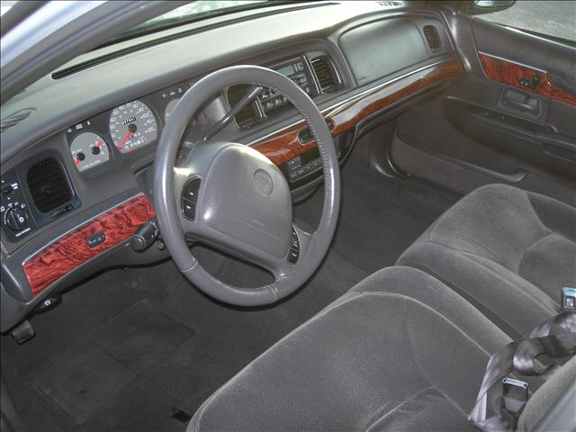 Mercury Grand Marquis 2000 photo 1