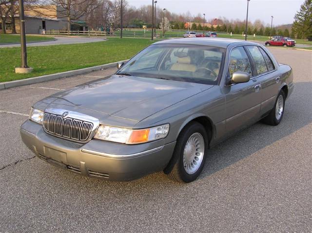 Mercury Grand Marquis Touring W/nav.sys Sedan