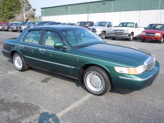 Mercury Grand Marquis Touring W/nav.sys Sedan