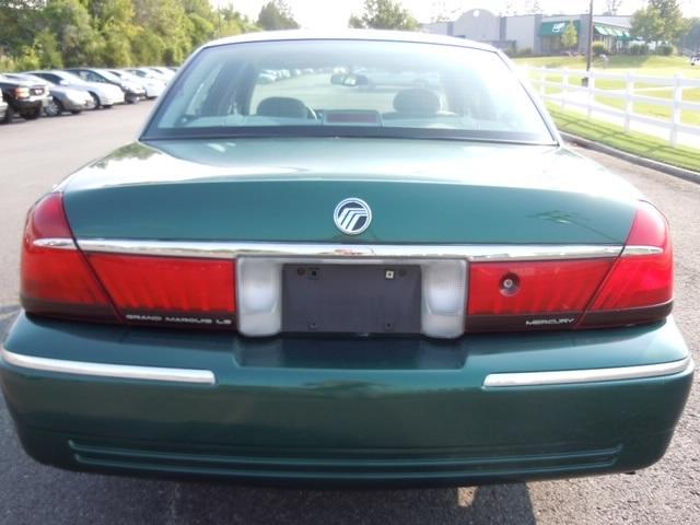 Mercury Grand Marquis 2000 photo 2