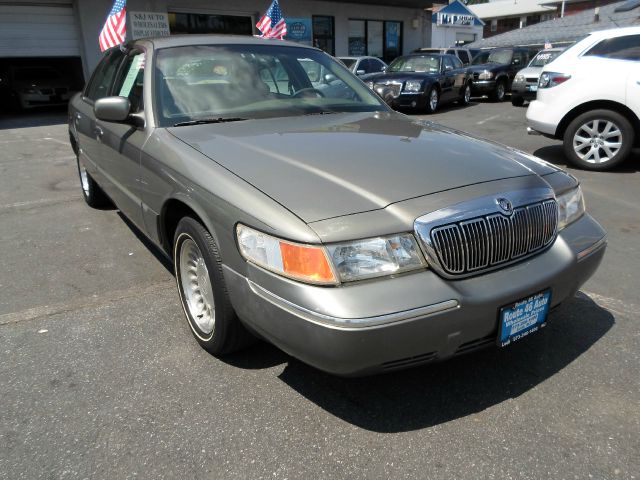 Mercury Grand Marquis 2000 photo 4