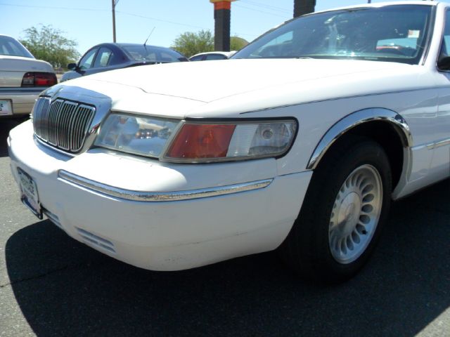 Mercury Grand Marquis 2000 photo 3