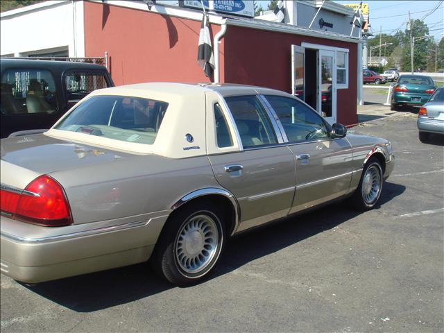 Mercury Grand Marquis 2000 photo 1