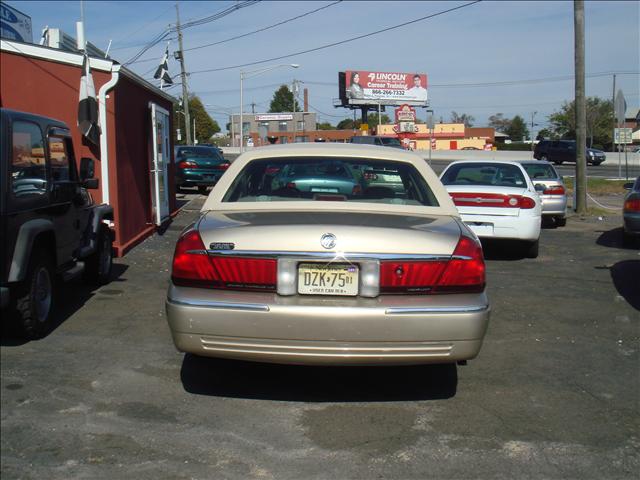 Mercury Grand Marquis 2000 photo 2