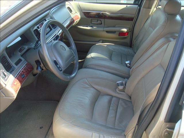 Mercury Grand Marquis 2000 photo 3