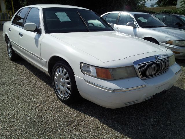 Mercury Grand Marquis 2000 photo 3