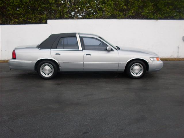 Mercury Grand Marquis 2000 photo 2