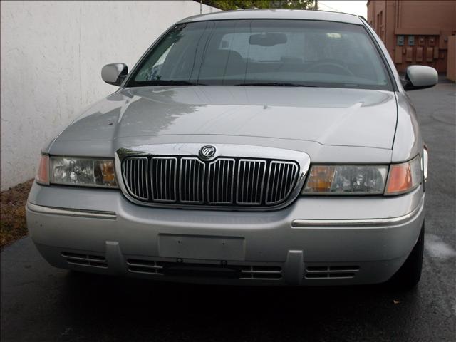 Mercury Grand Marquis 2000 photo 3