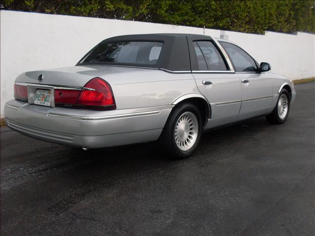 Mercury Grand Marquis 2000 photo 1