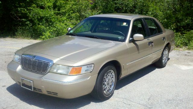 Mercury Grand Marquis 2000 photo 1