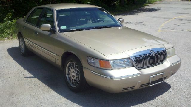 Mercury Grand Marquis 2000 photo 3