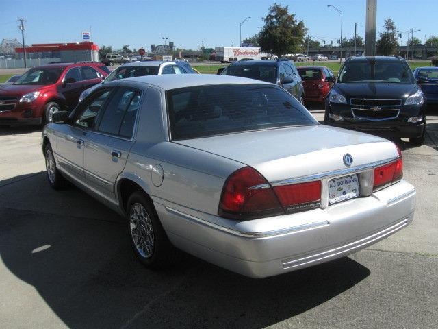 Mercury Grand Marquis 2000 photo 3