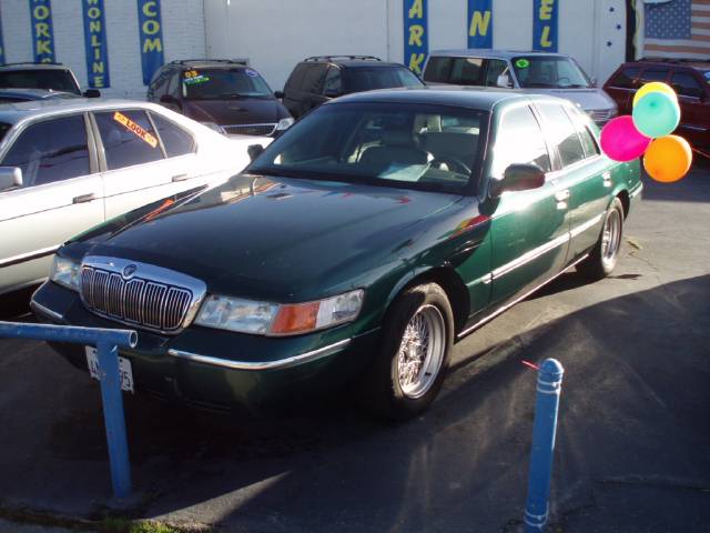 Mercury Grand Marquis 2000 photo 1