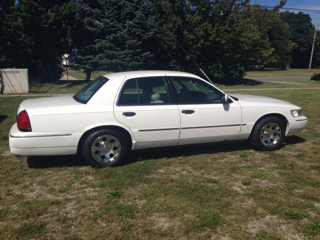 Mercury Grand Marquis 2000 photo 1