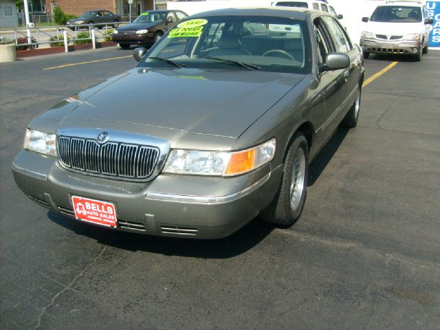 Mercury Grand Marquis 2000 photo 2