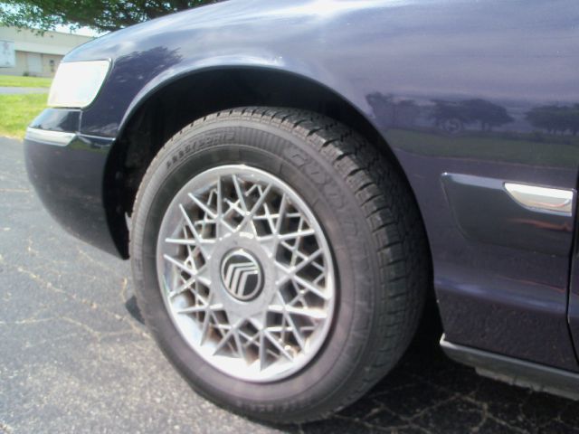 Mercury Grand Marquis 2000 photo 1