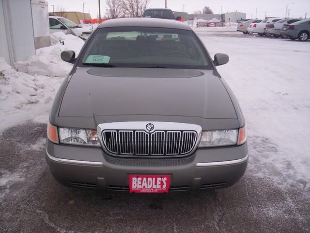 Mercury Grand Marquis 2000 photo 1