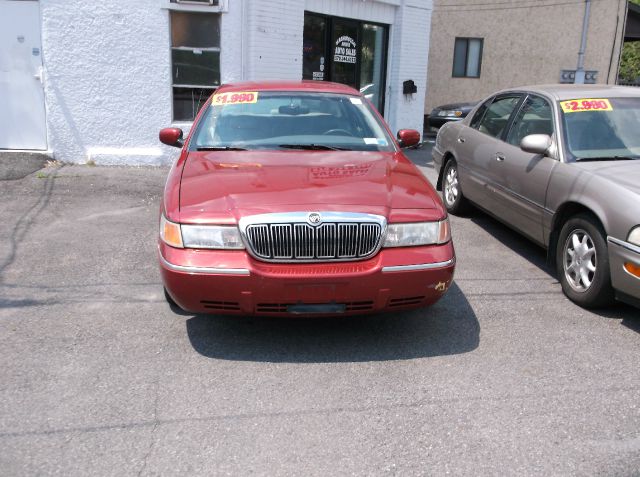 Mercury Grand Marquis 2001 photo 2