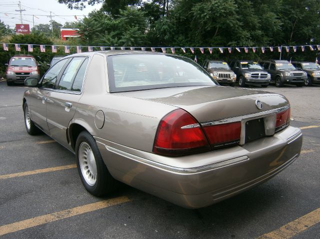 Mercury Grand Marquis 2001 photo 3