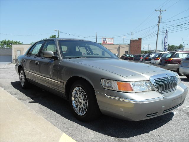 Mercury Grand Marquis XLS Sedan