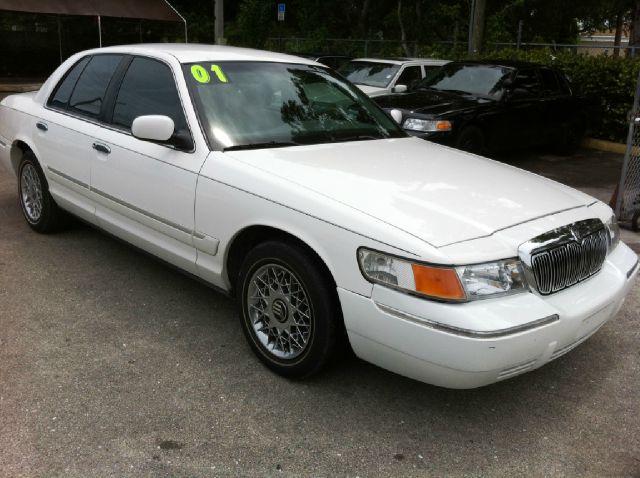 Mercury Grand Marquis 2001 photo 1