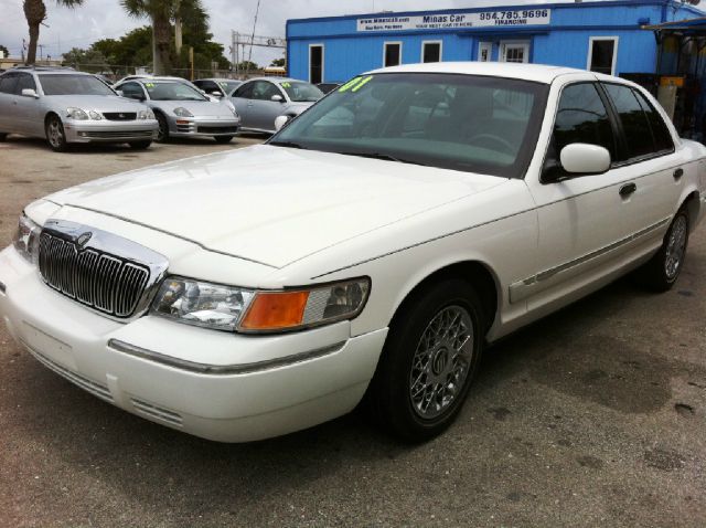 Mercury Grand Marquis 2001 photo 3