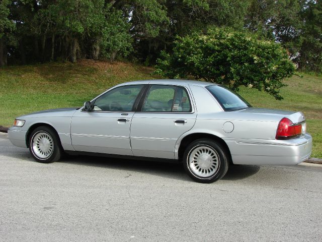 Mercury Grand Marquis 2001 photo 12