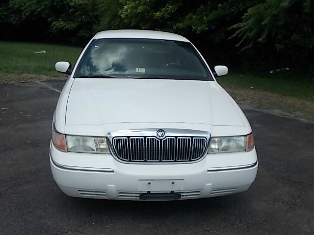 Mercury Grand Marquis XLS Sedan