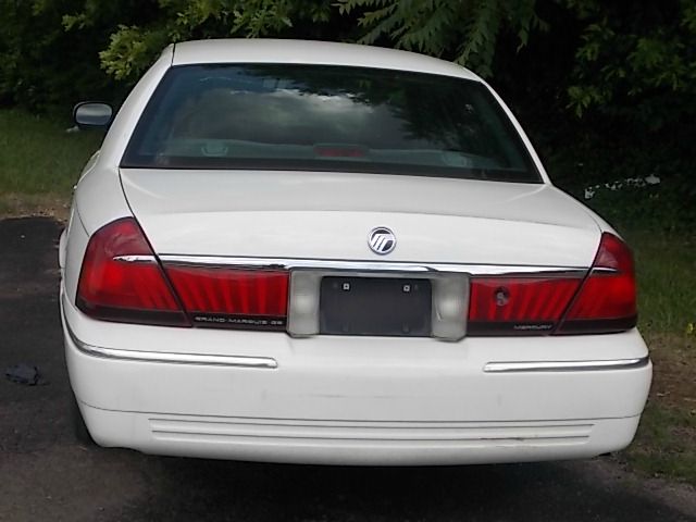 Mercury Grand Marquis 2001 photo 2