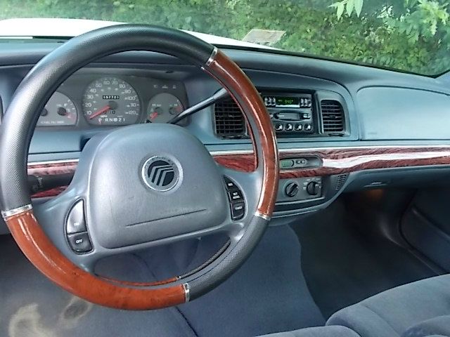 Mercury Grand Marquis 2001 photo 4