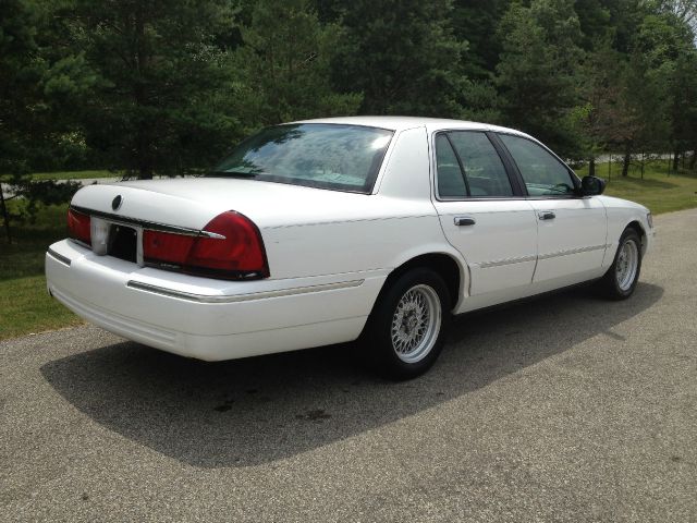 Mercury Grand Marquis 2001 photo 1